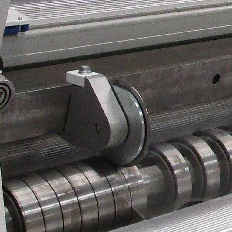 CR1500/CR1800 Slitter Rewinder Rotary Shear